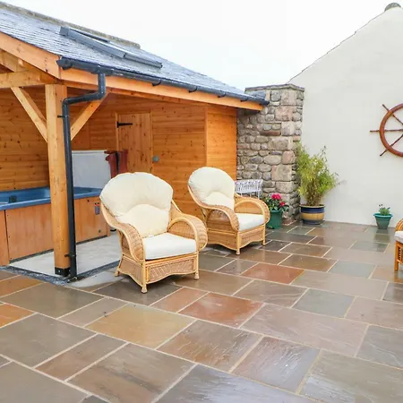 The Dove Cote * Richmond (North Yorkshire)